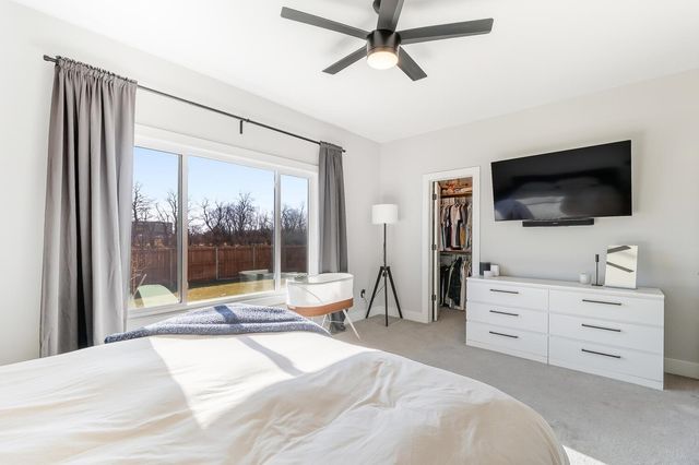 1209 E Prairie Hill Cir, Park City, KS 67219