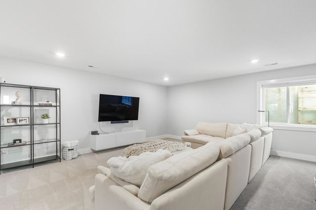 1209 E Prairie Hill Cir, Park City, KS 67219