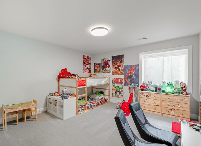 1209 E Prairie Hill Cir, Park City, KS 67219