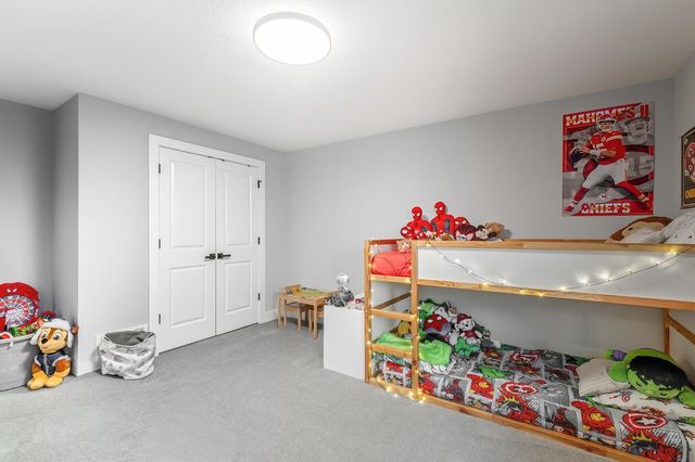 1209 E Prairie Hill Cir, Park City, KS 67219