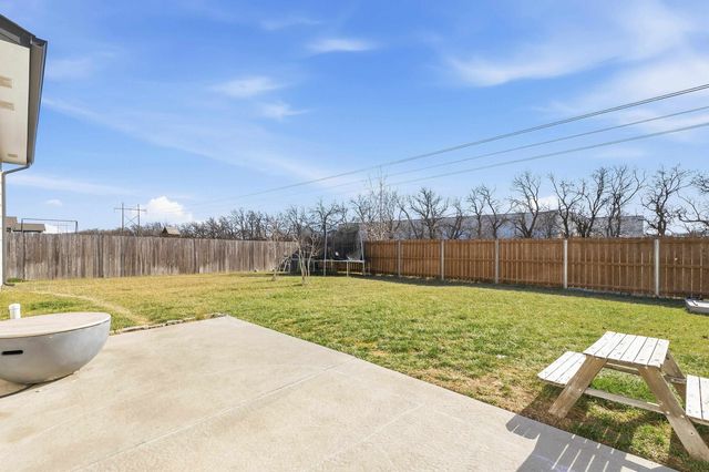 1209 E Prairie Hill Cir, Park City, KS 67219