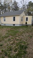 81 Arey St, Springfield, MA 01119