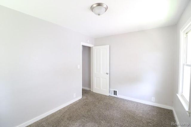 2430 Kentucky Avenue, Flint, MI 48506