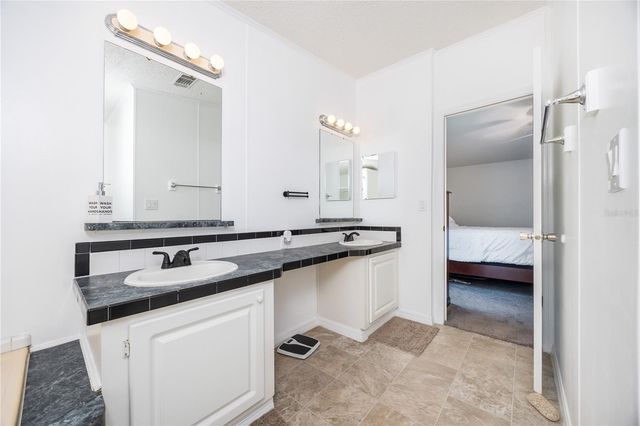 19396 NW 132ND PLACE, Alachua, FL 32615