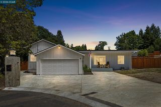 8 Evergreen Ct, Lafayette, CA 94595