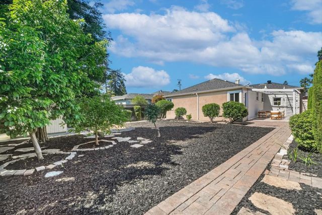 1162 Oliver Street, Redwood City, CA 94061