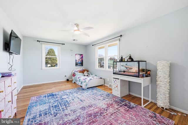 1087 ROBERTS RD, Warminster, PA 18974