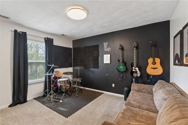 3373 Lynnhurst BLVD, Chesapeake, VA 23321