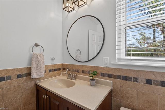 3373 Lynnhurst BLVD, Chesapeake, VA 23321