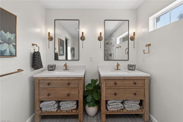 3373 Lynnhurst BLVD, Chesapeake, VA 23321