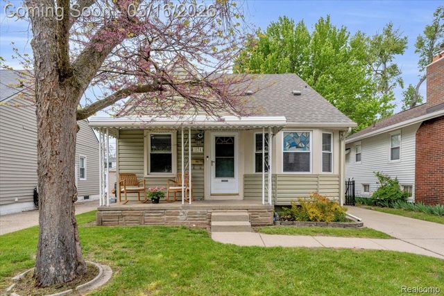 1174 Columbia Road, Berkley, MI 48072