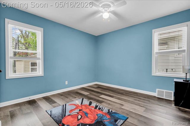 1174 Columbia Road, Berkley, MI 48072