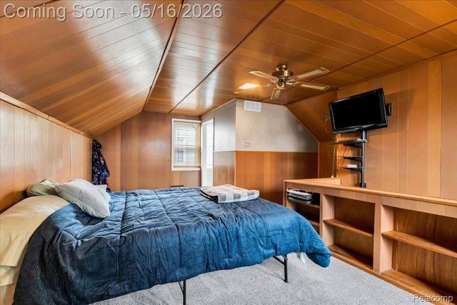 1174 Columbia Road, Berkley, MI 48072