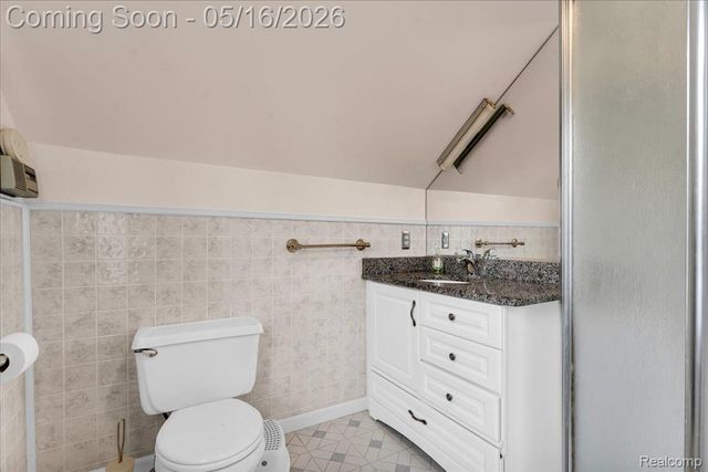 1174 Columbia Road, Berkley, MI 48072