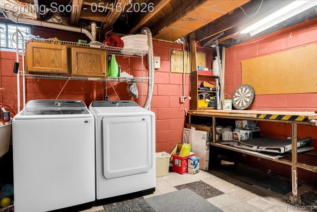 1174 Columbia Road, Berkley, MI 48072