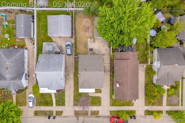 1174 Columbia Road, Berkley, MI 48072