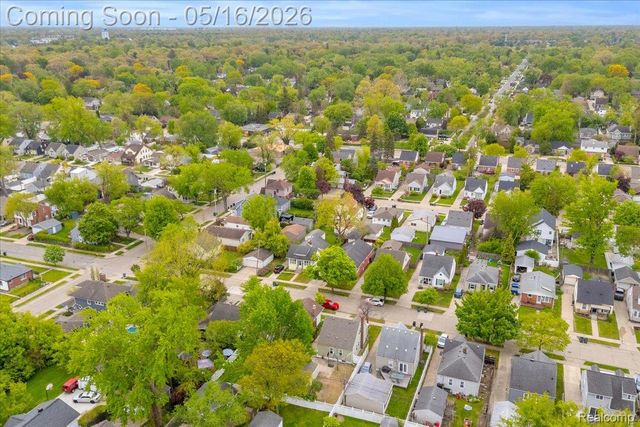 1174 Columbia Road, Berkley, MI 48072