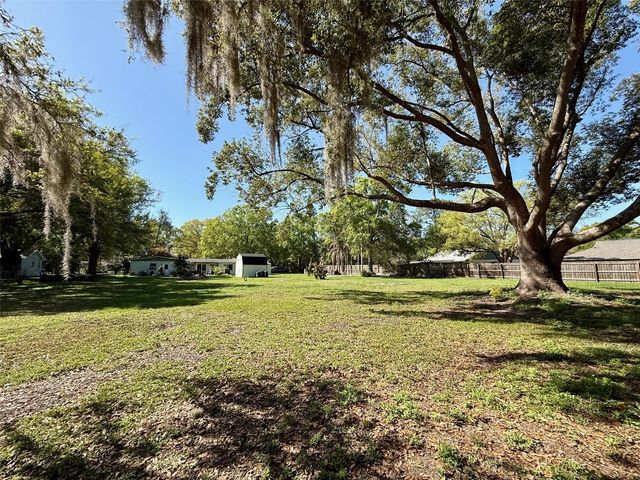 5121 RAWLS ROAD, Tampa, FL 33624