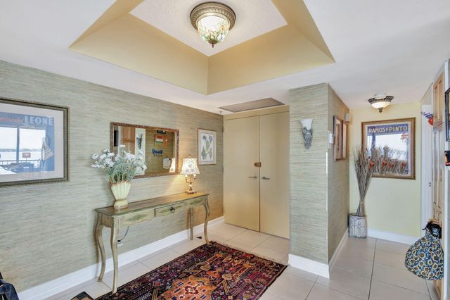 5510 N Ocean Drive 14d, Singer Island, FL 33404