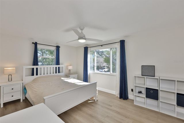 1279 86TH AVENUE N, St Petersburg, FL 33702