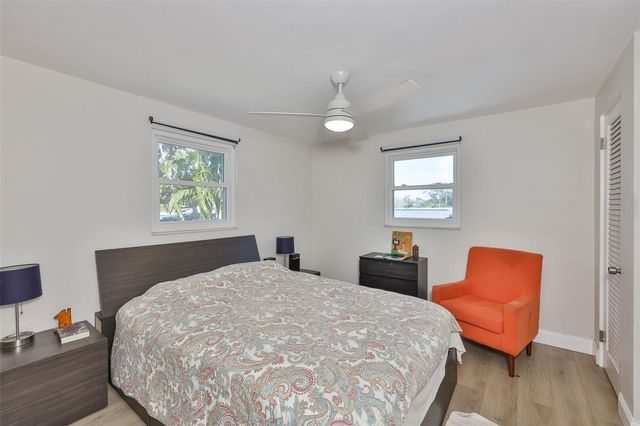 1279 86TH AVENUE N, St Petersburg, FL 33702