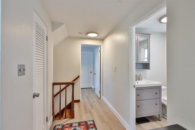 1279 86TH AVENUE N, St Petersburg, FL 33702