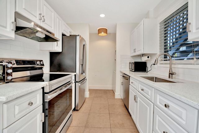 8132 SE Croft Circle A-1, Hobe Sound, FL 33455