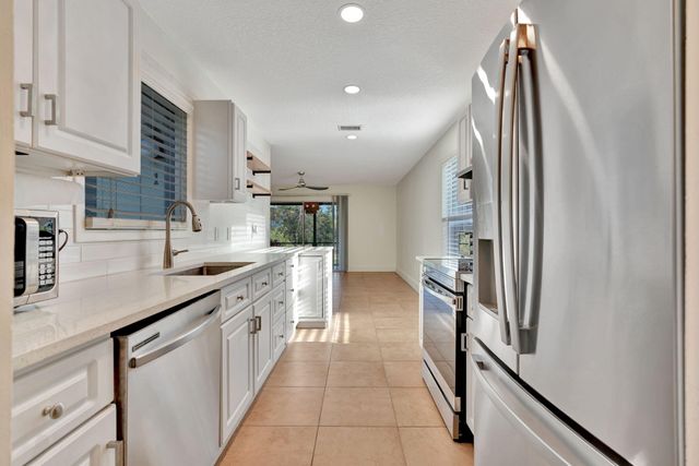 8132 SE Croft Circle A-1, Hobe Sound, FL 33455