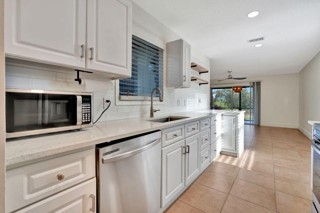 8132 SE Croft Circle A-1, Hobe Sound, FL 33455