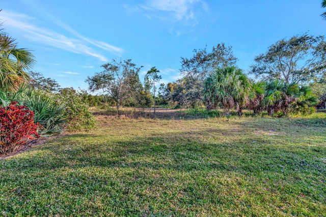 8132 SE Croft Circle A-1, Hobe Sound, FL 33455