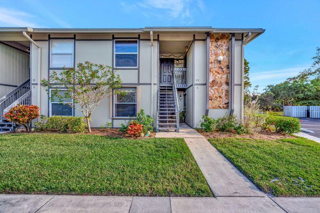 8132 SE Croft Circle A-1, Hobe Sound, FL 33455