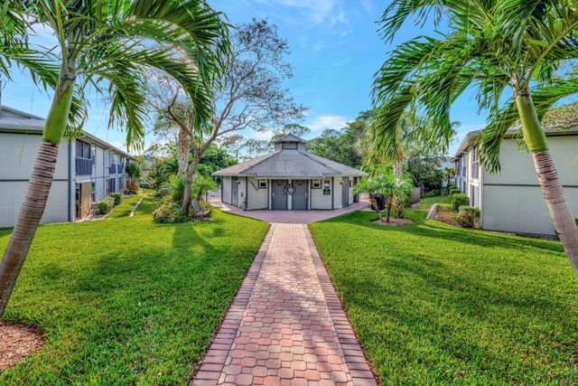 8132 SE Croft Circle A-1, Hobe Sound, FL 33455