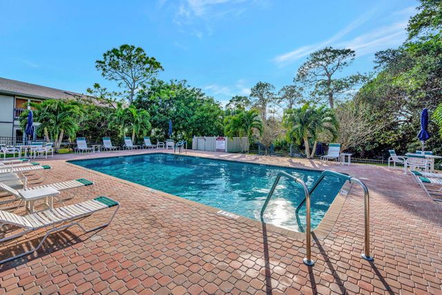 8132 SE Croft Circle A-1, Hobe Sound, FL 33455