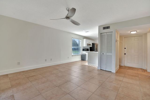 8132 SE Croft Circle A-1, Hobe Sound, FL 33455