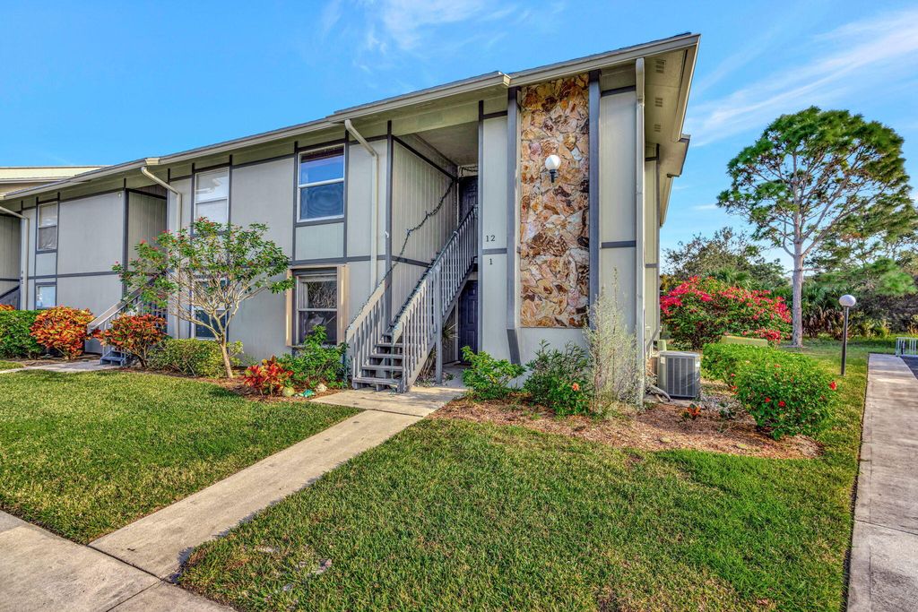 8132 SE Croft Circle A-1, Hobe Sound, FL 33455