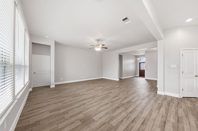 3724 Twin Pines Drive, Grand Prairie, TX 76065