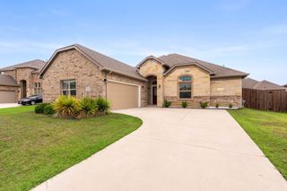 3724 Twin Pines Drive, Grand Prairie, TX 76065