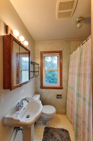 4906 Thomas Avenue N, Minneapolis, MN 55430