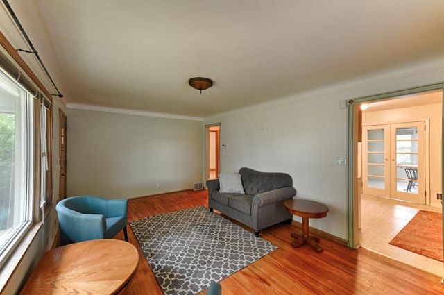 4906 Thomas Avenue N, Minneapolis, MN 55430