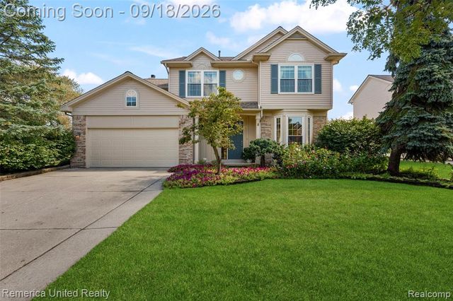 1030 Shetland Drive, South Lyon, MI 48178