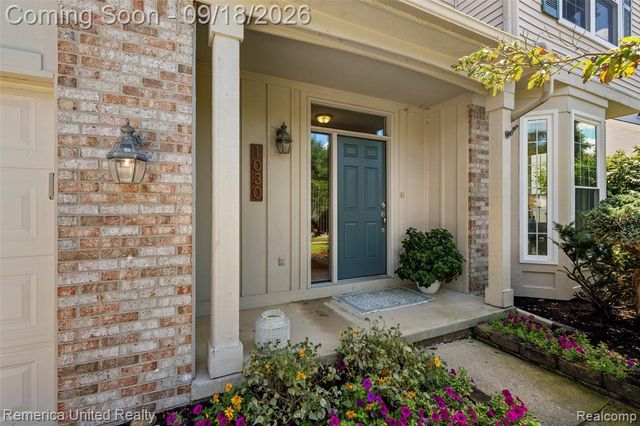 1030 Shetland Drive, South Lyon, MI 48178