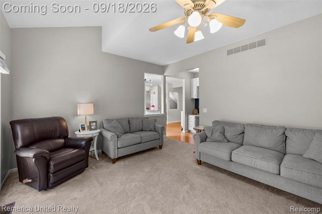 1030 Shetland Drive, South Lyon, MI 48178