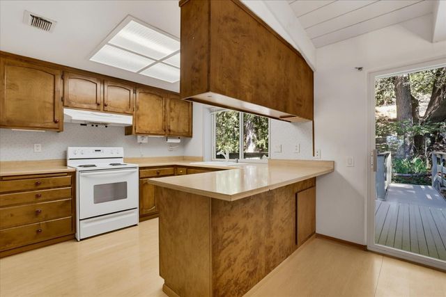 10655 E Piper Ln, Nevada City, CA 95959
