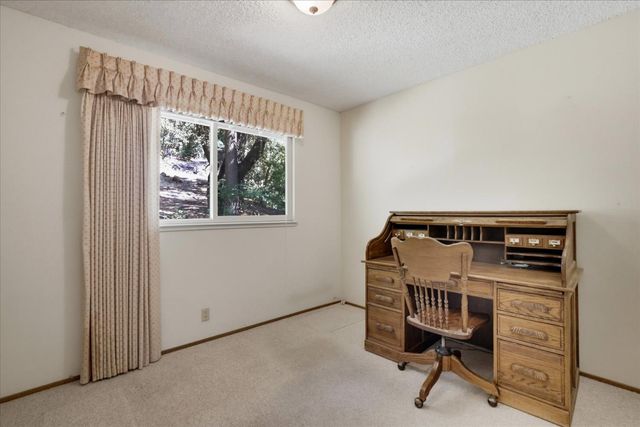 10655 E Piper Ln, Nevada City, CA 95959