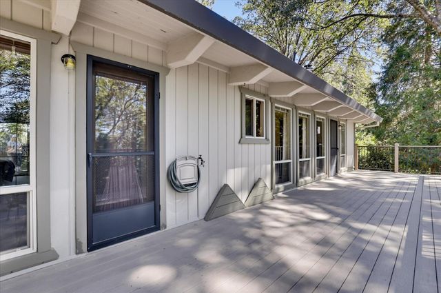 10655 E Piper Ln, Nevada City, CA 95959