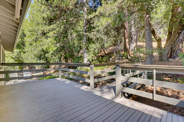 10655 E Piper Ln, Nevada City, CA 95959