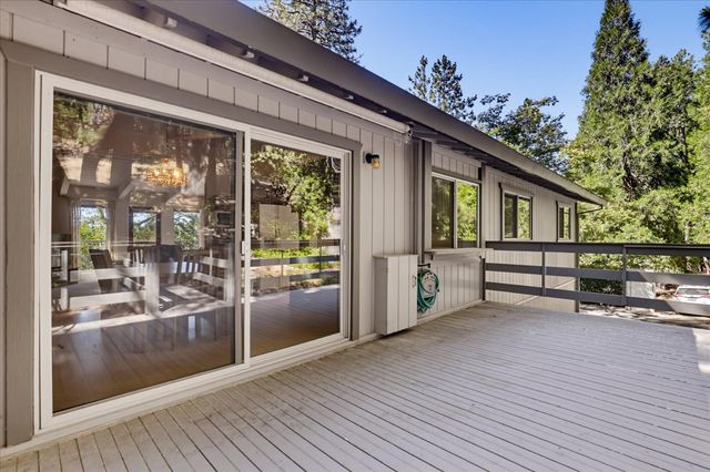 10655 E Piper Ln, Nevada City, CA 95959