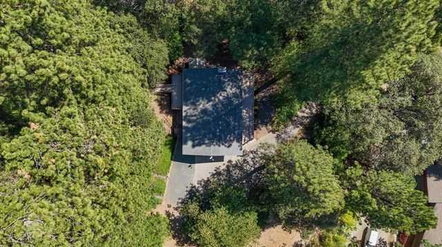 10655 E Piper Ln, Nevada City, CA 95959