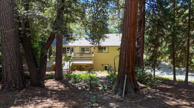 10655 E Piper Ln, Nevada City, CA 95959