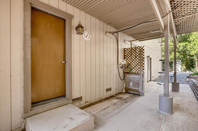 10655 E Piper Ln, Nevada City, CA 95959